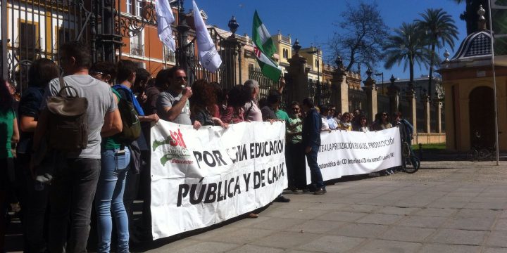 Huelga por una promoción digna del PDI en Andalucía